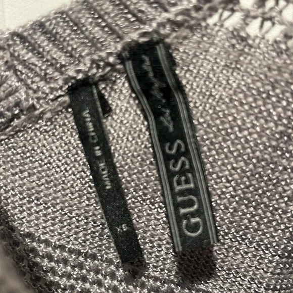 Guess Grey/silver knit v neck sweater size XS - Picture 3 of 6